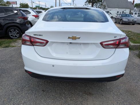 Used 2021 Chevrolet Malibu LT FWD image 5