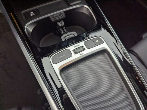 New 2026 Mercedes-Benz GLB 250 image 17