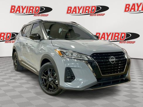 Used 2024 Nissan Kicks SR w/ SR Premium Package FWD image 1