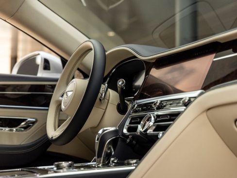 Used 2026 Bentley Flying Spur Plug-In Hybrid AWD/4WD image 53