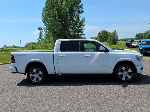Used 2022 RAM 1500 Laramie AWD/4WD image 11