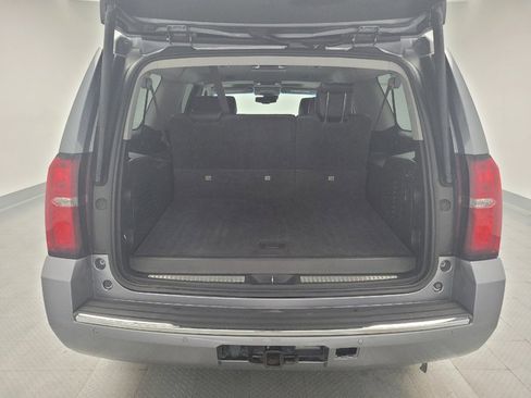 Used 2018 Chevrolet Suburban Premier image 29