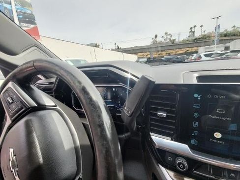 Used 2022 Chevrolet Silverado 1500 RST RWD image 15
