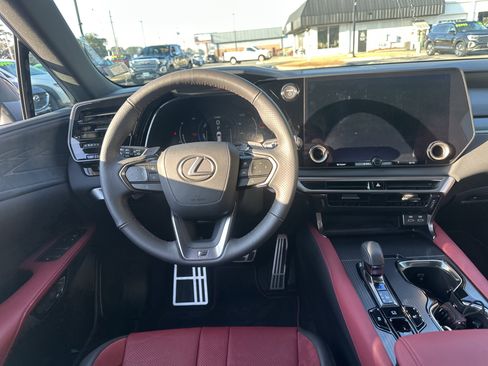 Used 2024 Lexus RX 500h F Sport image 15