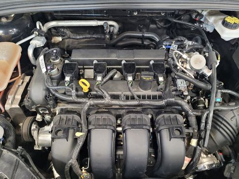 Used 2017 Ford Focus SEL FWD image 30