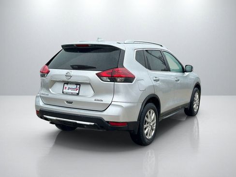 Used 2019 Nissan Rogue S w/ Special Edition Package FWD image 5