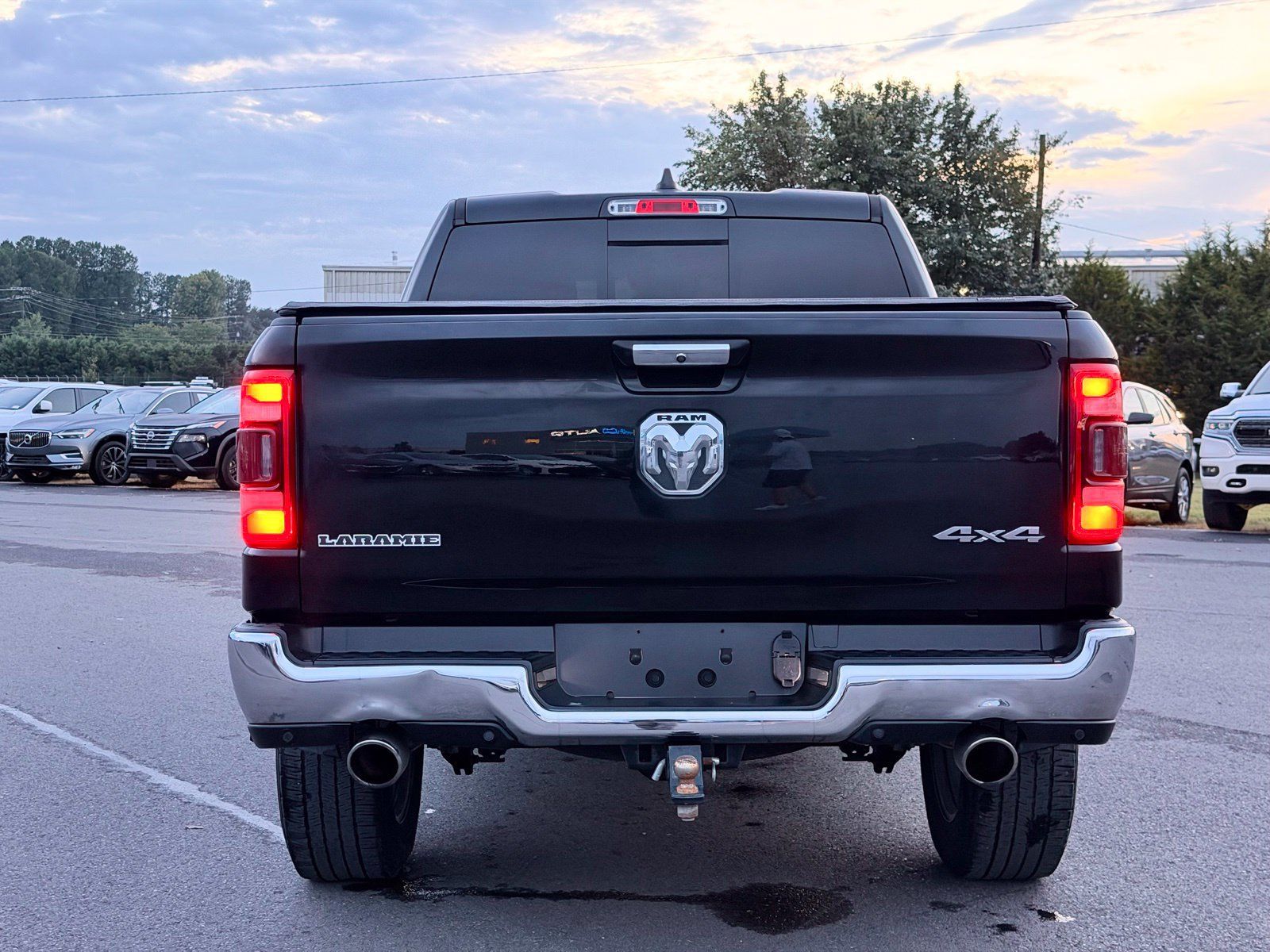 Used 2019 RAM 1500 Laramie AWD/4WD image 13