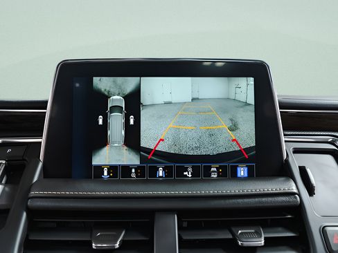 Used 2022 Chevrolet Tahoe Premier AWD/4WD image 17