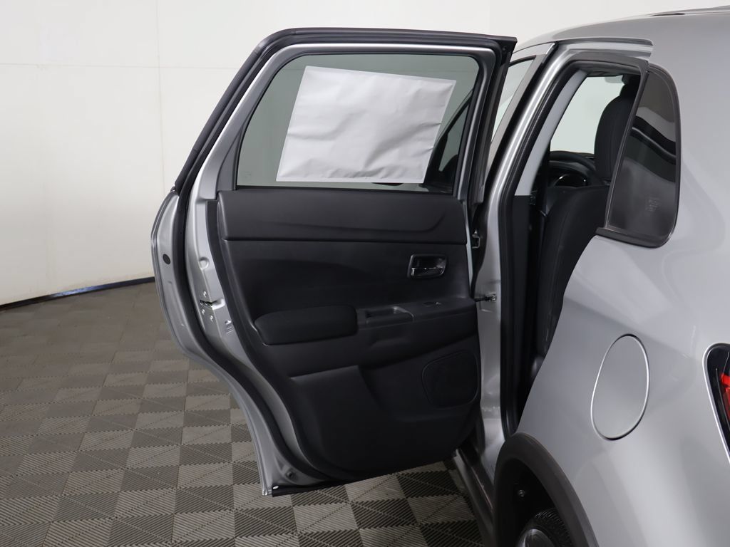 New 2027 Mitsubishi Outlander Sport ES AWD/4WD image 17
