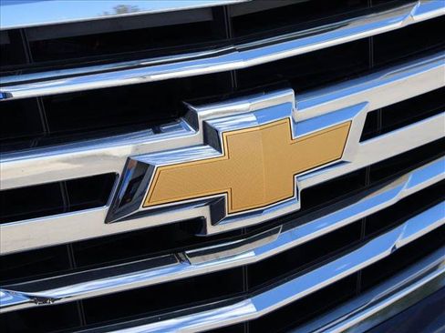 Used 2019 Chevrolet Tahoe LT w/ Off-Road Package AWD/4WD image 30