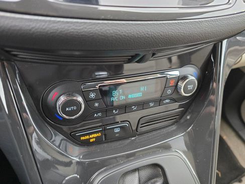 Used 2016 Ford Escape Titanium image 38