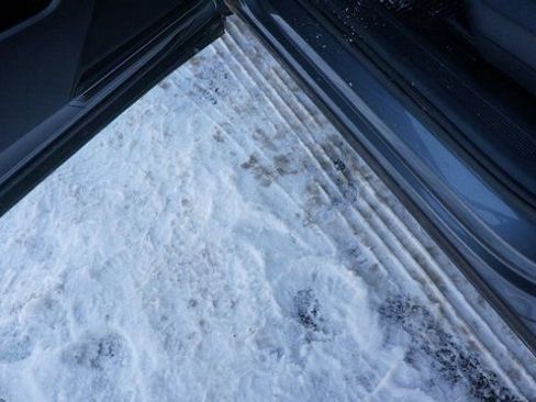 Certified 2021 Volkswagen Tiguan SE w/ Panoramic Sunroof Package image 31