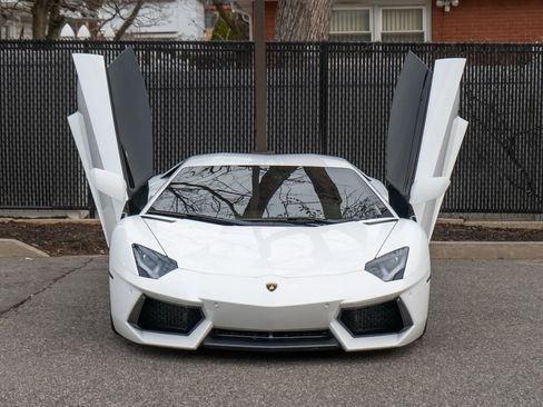 Used 2017 Lamborghini Aventador LP 700-4 AWD/4WD image 16