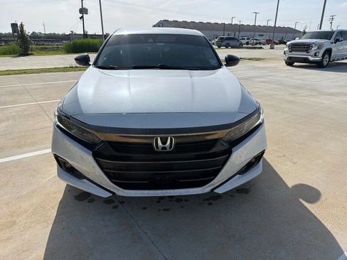 Used 2021 Honda Accord Sport Special Edition image 2
