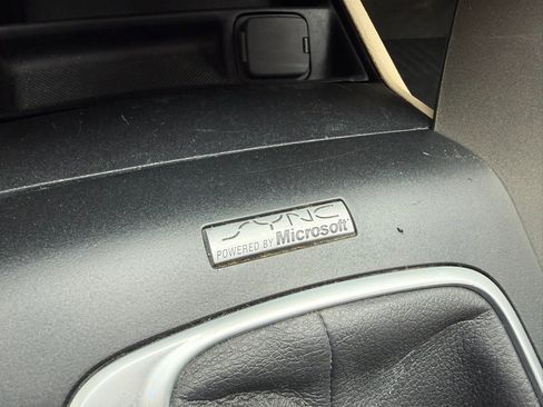 Used 2014 Ford Fusion SE w/ Equipment Group 202A FWD image 23