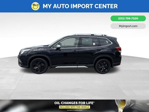 Used 2023 Subaru Forester Touring AWD/4WD image 4