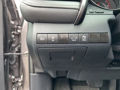 Used 2024 Toyota Camry XSE FWD image 18