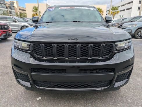 Used 2022 Jeep Grand Cherokee L Limited w/ Black Appearance Package image 7