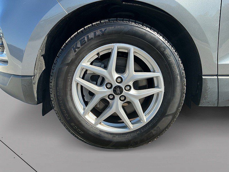 Used 2024 Ford Edge SEL AWD/4WD image 9