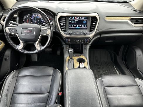 Used 2019 GMC Acadia Denali w/ Technology Package image 9