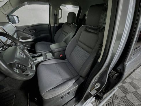 Used 2023 Nissan Frontier SV w/ SV Convenience Package image 17