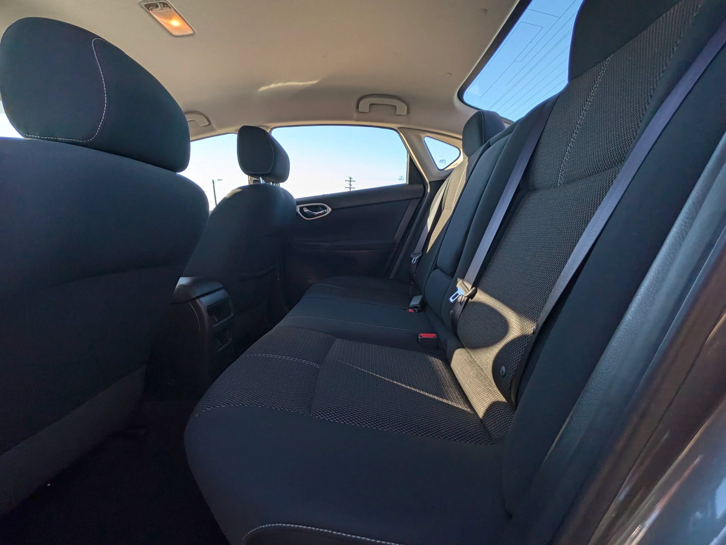 Used 2015 Nissan Sentra S FWD image 11