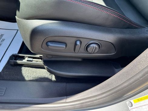 Used 2024 Chevrolet Equinox RS w/ RS Leather Package AWD/4WD image 15