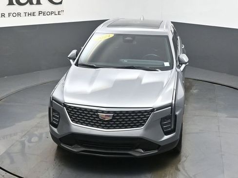 Used 2024 Cadillac XT4 Premium Luxury image 46
