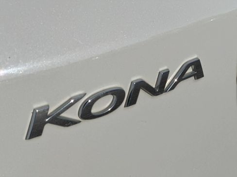 Used 2022 Hyundai Kona SEL FWD image 19