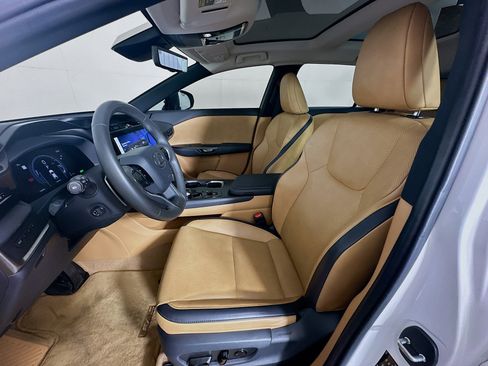 Used 2023 Lexus RZ 450e Premium w/ Technology Package image 13