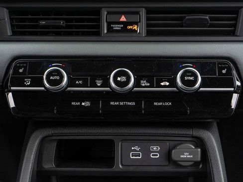 New 2025 Honda Pilot Touring image 22