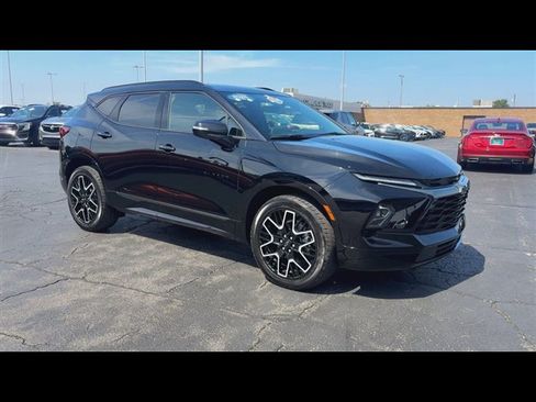 Certified 2025 Chevrolet Blazer RS w/ Driver Confidence II Package AWD/4WD image 2
