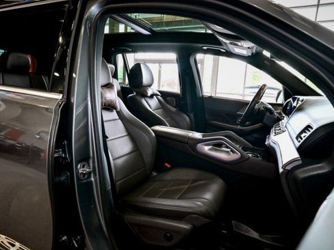 Used 2021 Mercedes-Benz GLS 450 4MATIC image 26