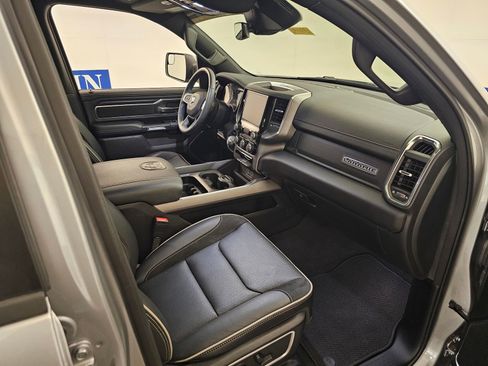 Used 2024 RAM 1500 Laramie image 31