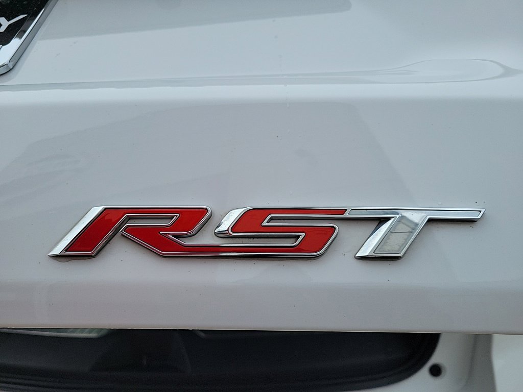 Used 2023 Chevrolet Suburban RST AWD/4WD image 17