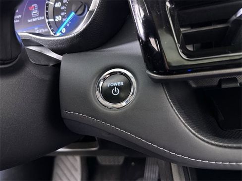 Used 2023 Toyota Highlander XLE image 17