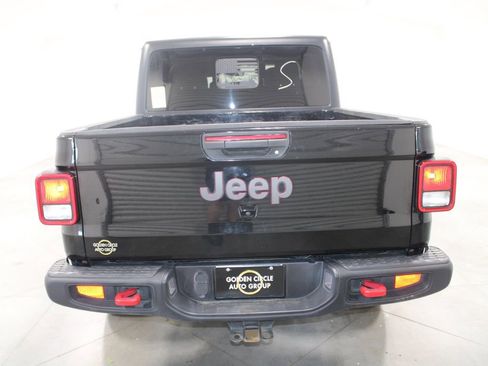 Used 2022 Jeep Gladiator Rubicon w/ Cold Weather Group AWD/4WD image 8