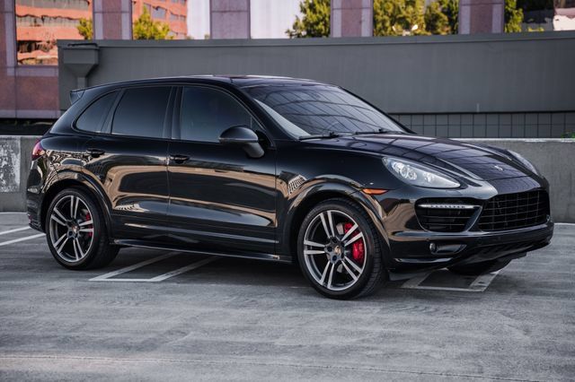 Used 2014 Porsche Cayenne GTS AWD/4WD image 53