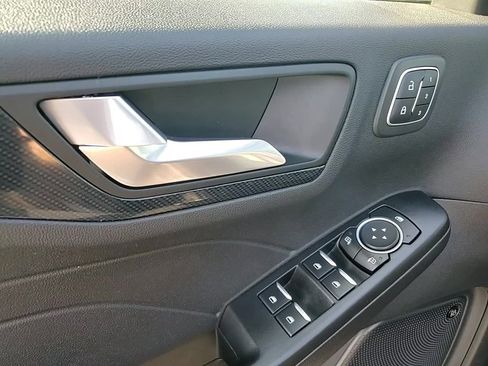 Used 2023 Ford Escape ST-Line Elite w/ Premium Technology Package image 11