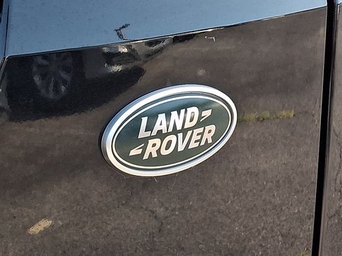 Used 2023 Land Rover Range Rover Evoque R-Dynamic SE AWD/4WD image 31