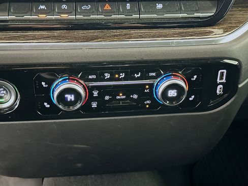 Used 2023 GMC Sierra 1500 Elevation image 23