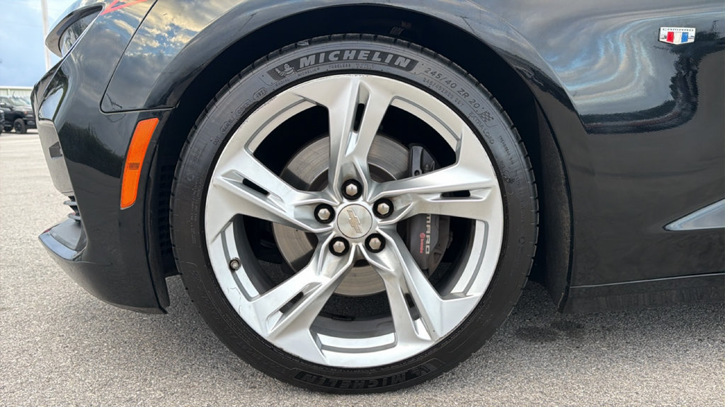 Used 2023 Chevrolet Camaro SS RWD image 12