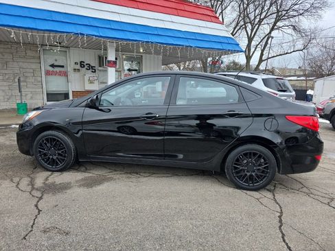 Used 2013 Hyundai Accent GLS w/ Premium Pkg image 3