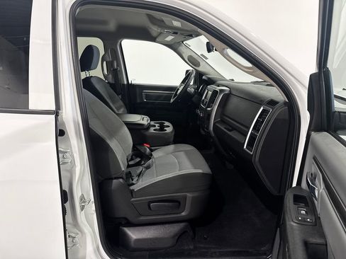Used 2023 RAM 1500 Classic SLT w/ Protection Group AWD/4WD image 22