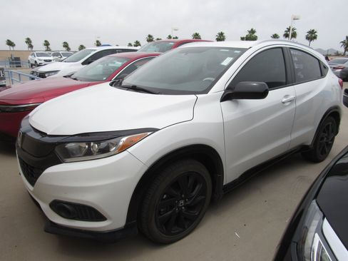 Used 2022 Honda HR-V Sport image 1