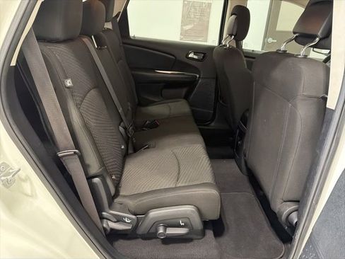 Used 2020 Dodge Journey SE w/ Blacktop Package image 26