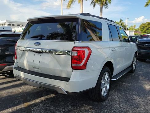 Used 2020 Ford Expedition XLT w/ Equipment Group 202A RWD image 3