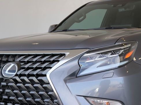 Used 2023 Lexus GX 460 Premium image 11