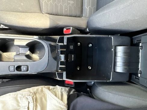 Used 2025 Toyota Corolla SE FWD image 21