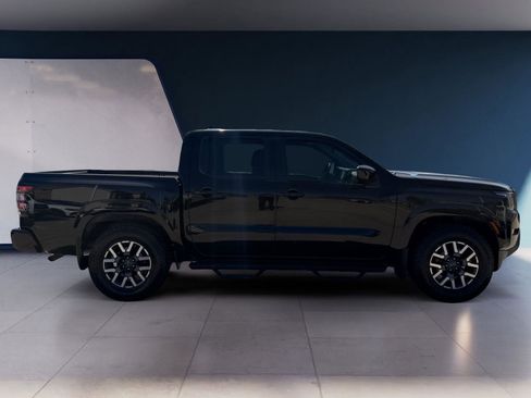 Used 2023 Nissan Frontier SV w/ SV Convenience Package image 6